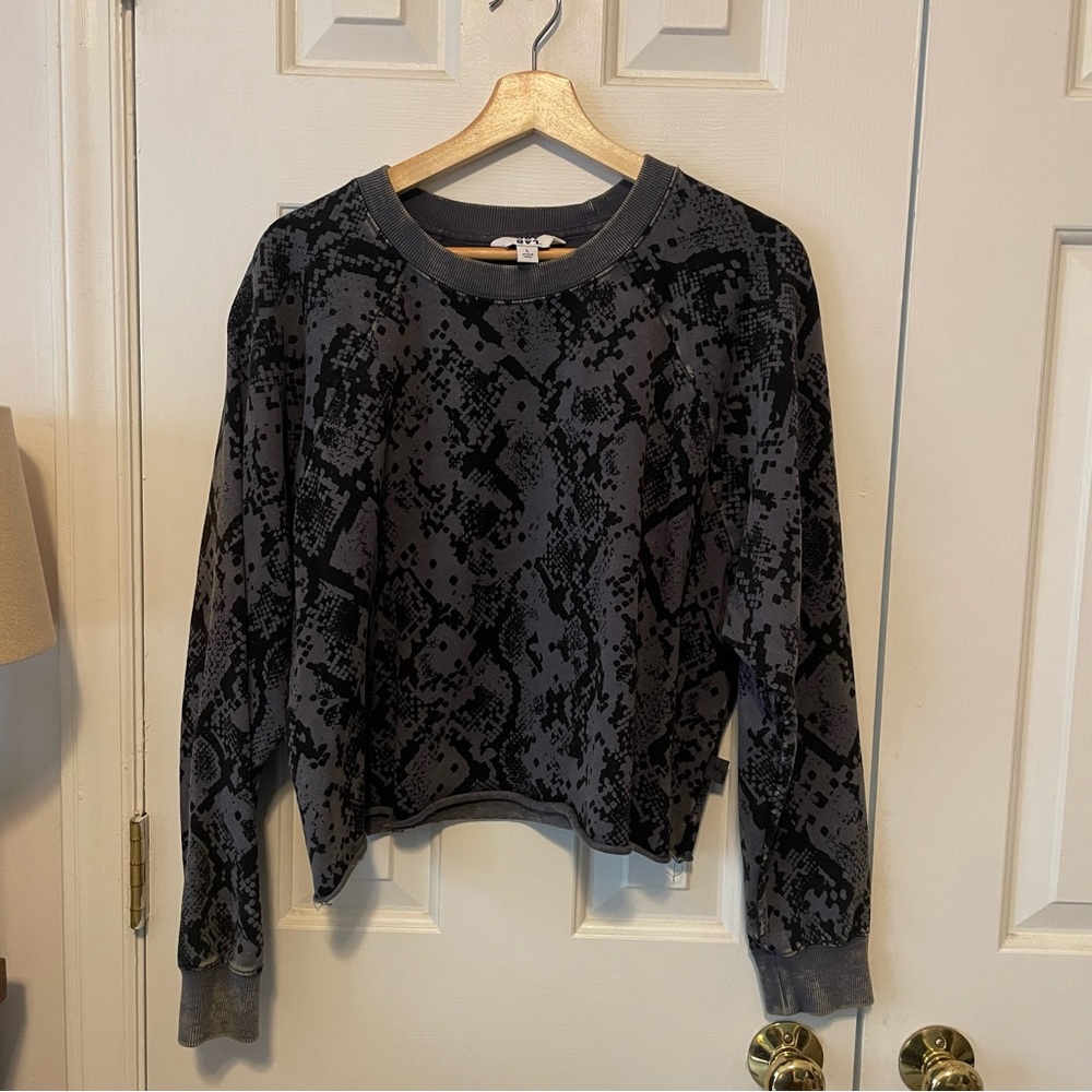 Joy Lab Cropped Snakeskin Print Sweatshirt